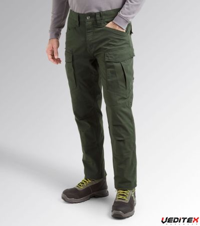 Pantalon de travail porté