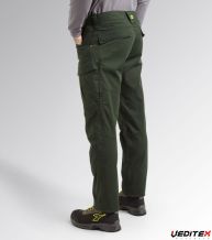 Face arrière pantalon de travail vert porté